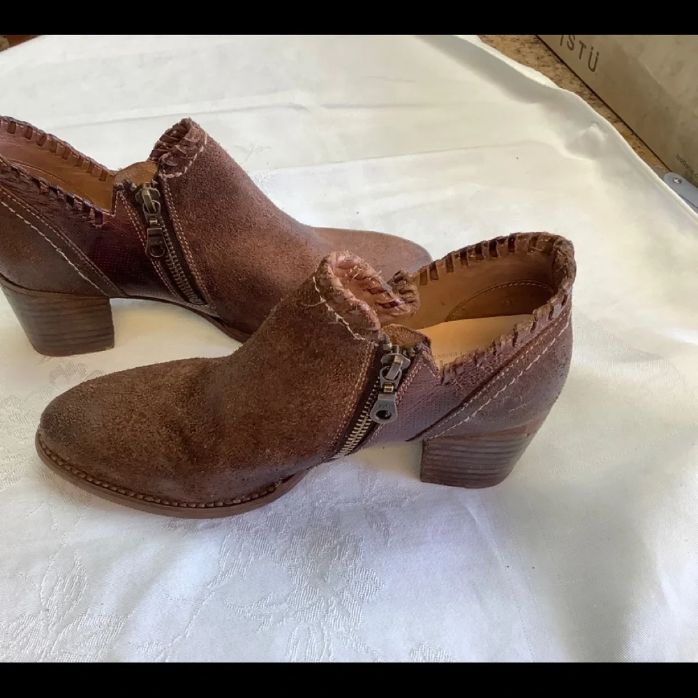 NEW Bed Stu Carla Chunk Heel Booties, Size 7 - Picture 4 of 13